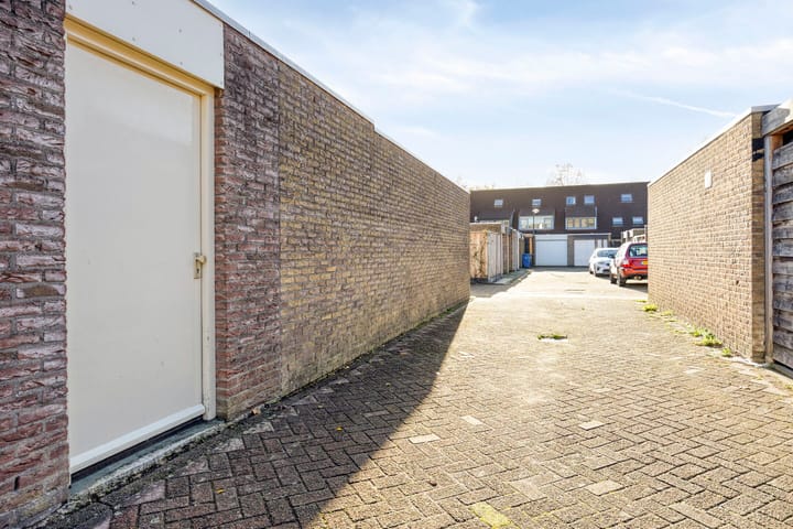 Photo 33 of Anna Bijnsstraat 3