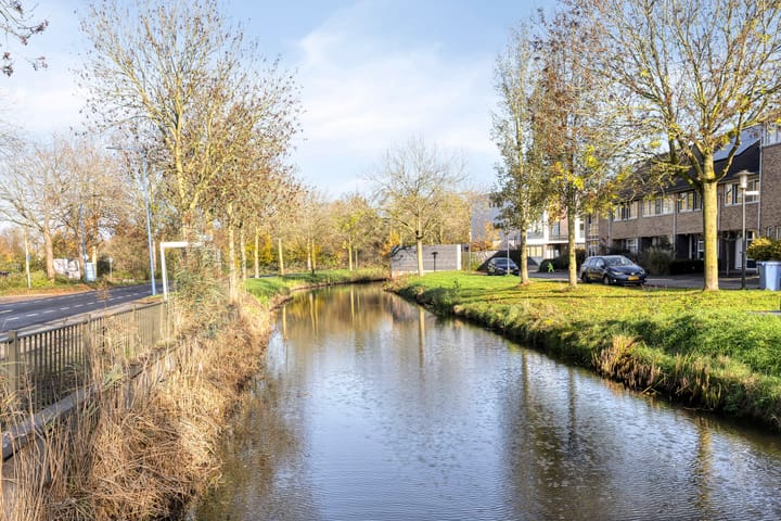 Photo 35 of Anna Bijnsstraat 3