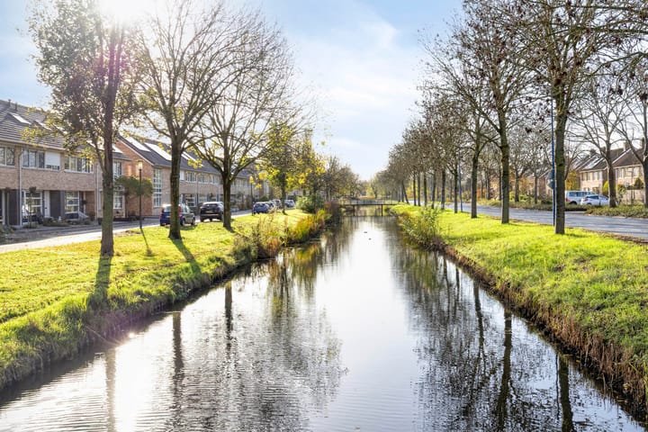 Photo 36 of Anna Bijnsstraat 3