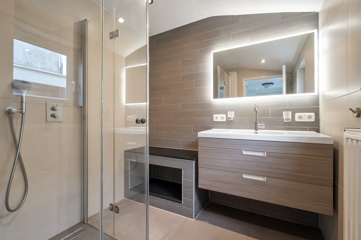 Photo 13 of Emmastraat 25