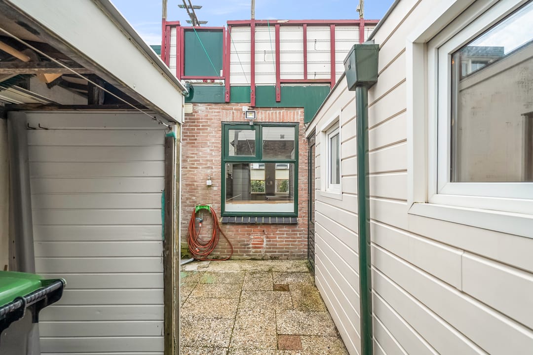 Photo 17 of Emmastraat 25