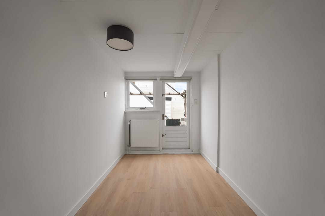 Photo 23 of Emmastraat 25