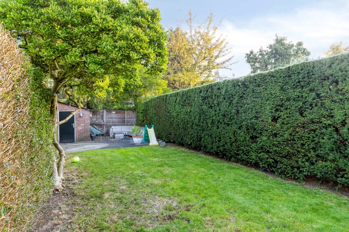 Photo 37 of Burgemeester Le Fèvre de Montignylaan 171