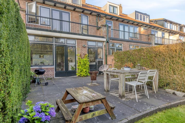 Photo 36 of Burgemeester Le Fèvre de Montignylaan 171