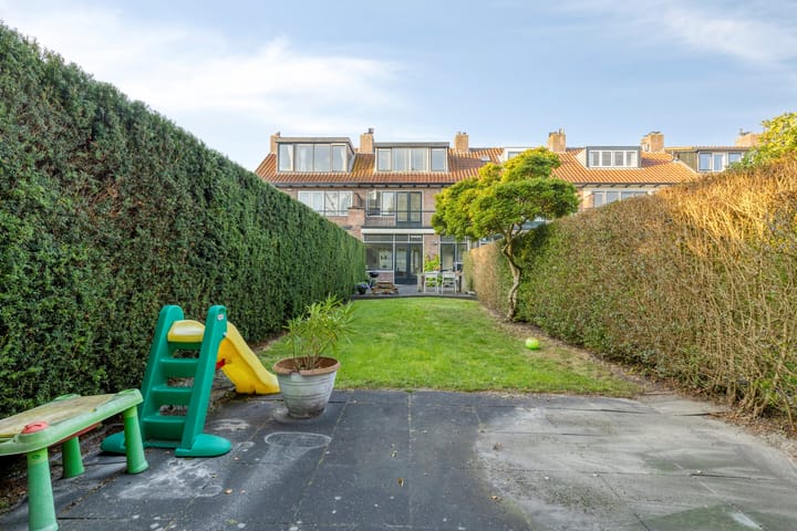 Photo 39 of Burgemeester Le Fèvre de Montignylaan 171