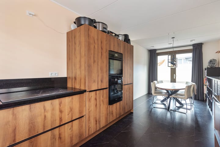 Photo 15 of Cornelis van Vugtstraat 15