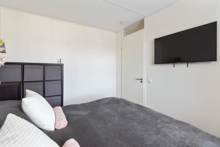 Photo 25 of Cornelis van Vugtstraat 15