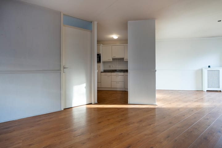 Photo 6 of Steenuil 19