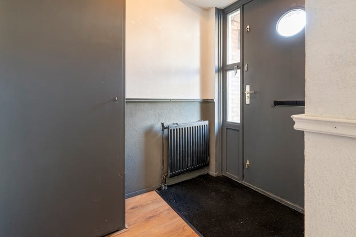 Photo 10 of Steenuil 19