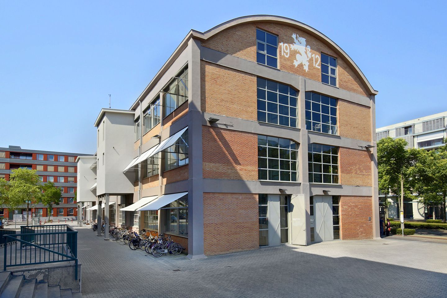 Bekijk foto 4 van Avenue Ceramique 220