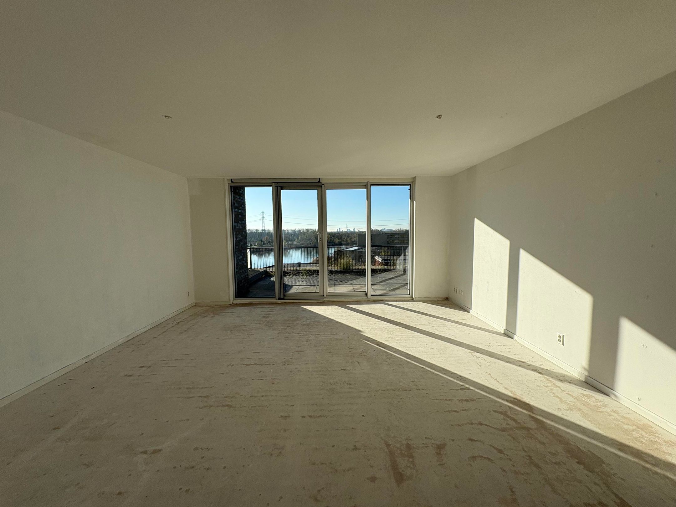 Foto 15 van Emmy Andriessestraat 572