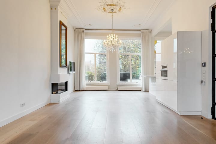 Photo 6 of Korenmarkt 15