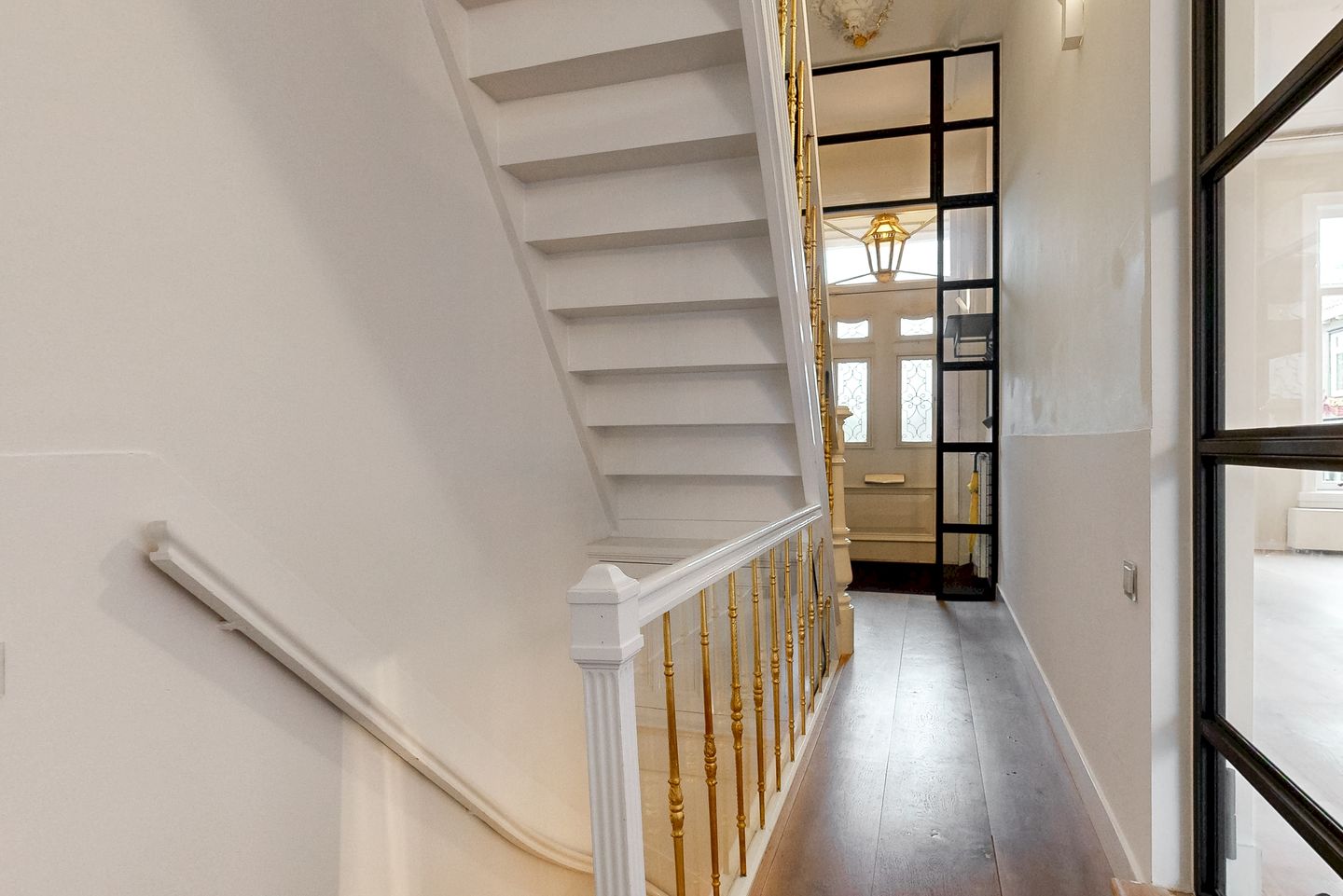 Foto 14 van Korenmarkt 15