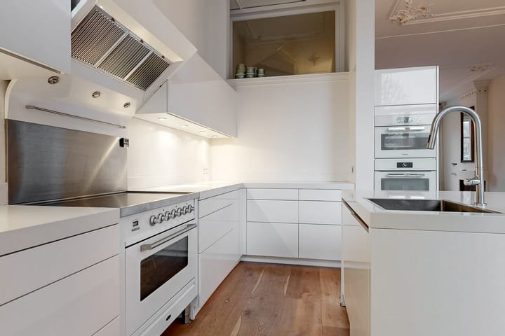 Photo 10 of Korenmarkt 15