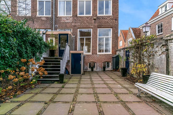 Photo 48 of Korenmarkt 15