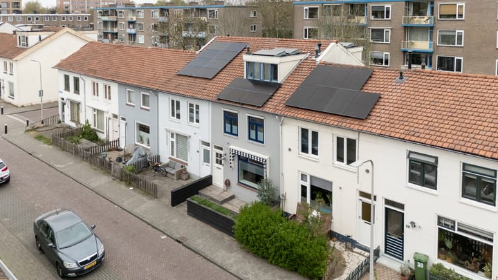 Photo 4 of Willemstraat 34