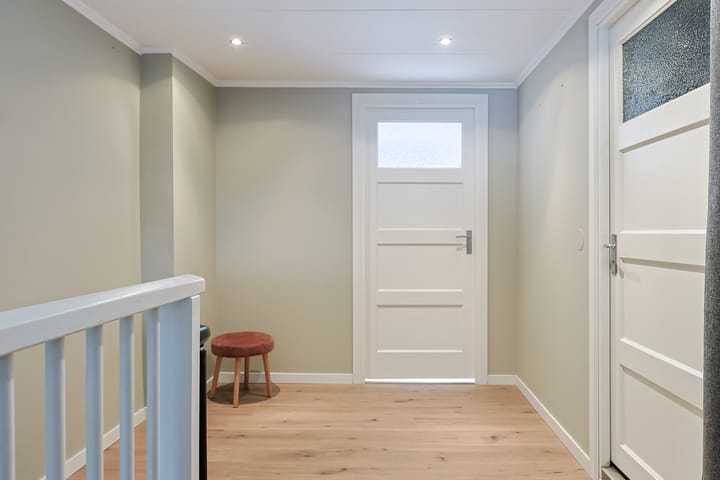 Photo 21 of Willemstraat 34