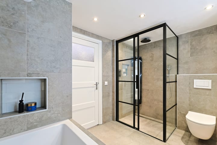 Photo 33 of Willemstraat 34