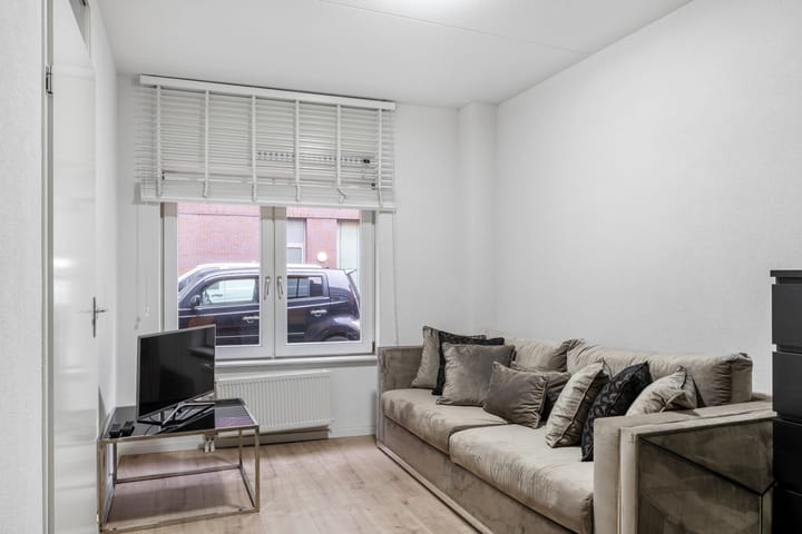 Foto 22 van Bas Paauwestraat 5