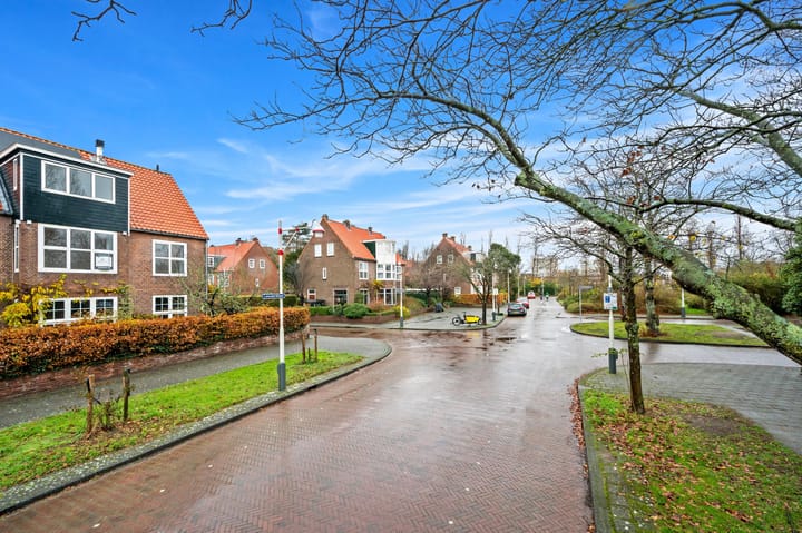 Photo 36 of Spreeuwenlaan 44