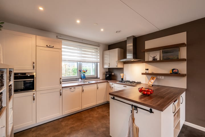 Photo 10 of Asboom 13