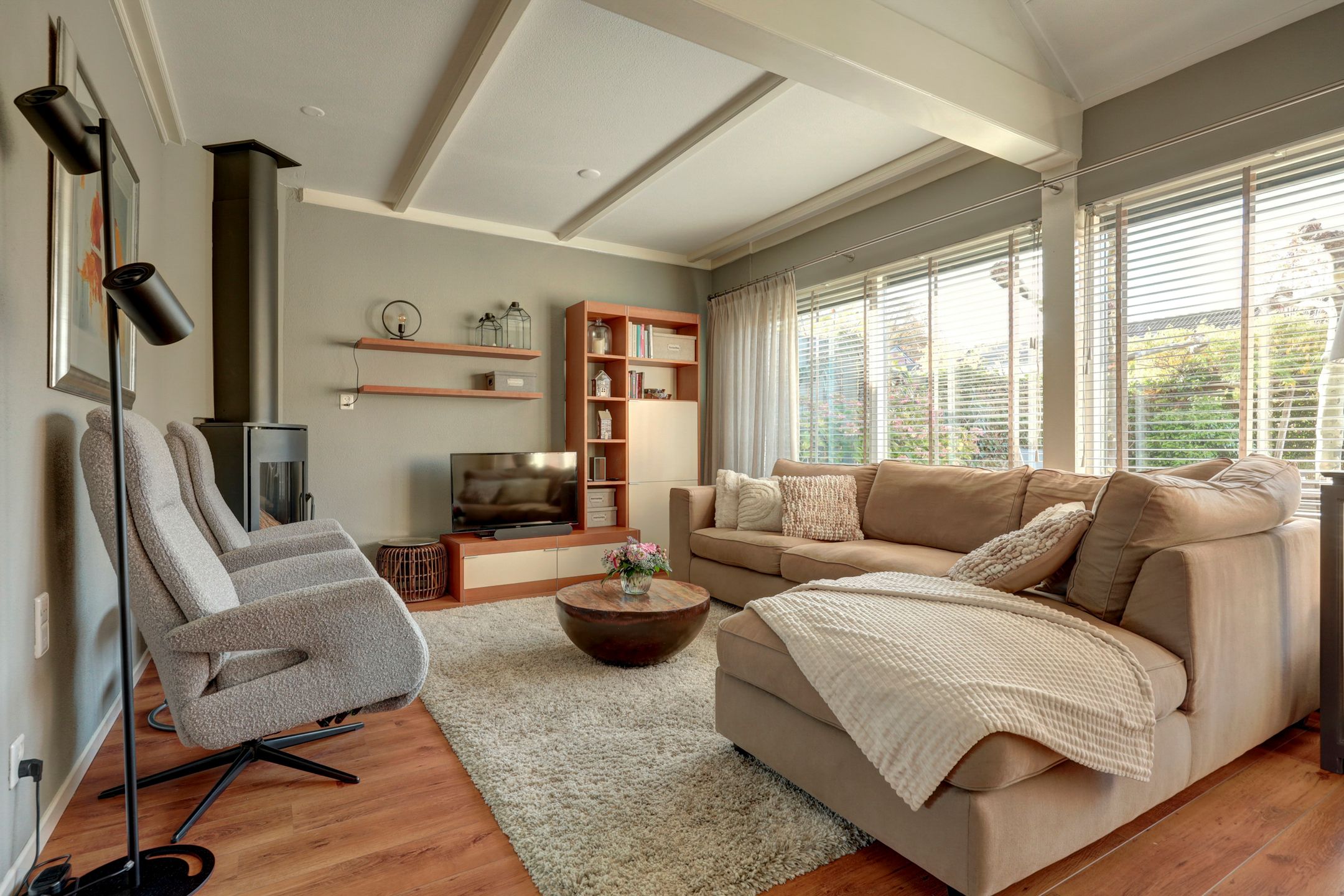 Foto 9 van Pasbree 106