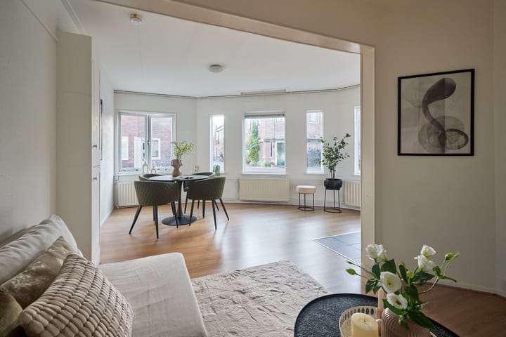 Photo 3 of Bordetstraat 10