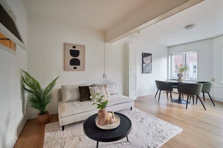 Photo 2 of Bordetstraat 10