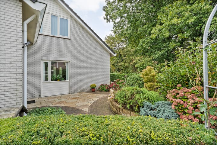 Photo 37 of Elskamp 34