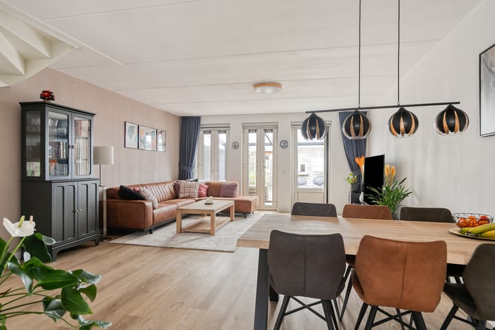 Foto 2 van Dotterbloemhof 84