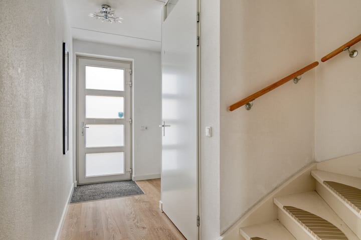 Foto 9 van Dotterbloemhof 84