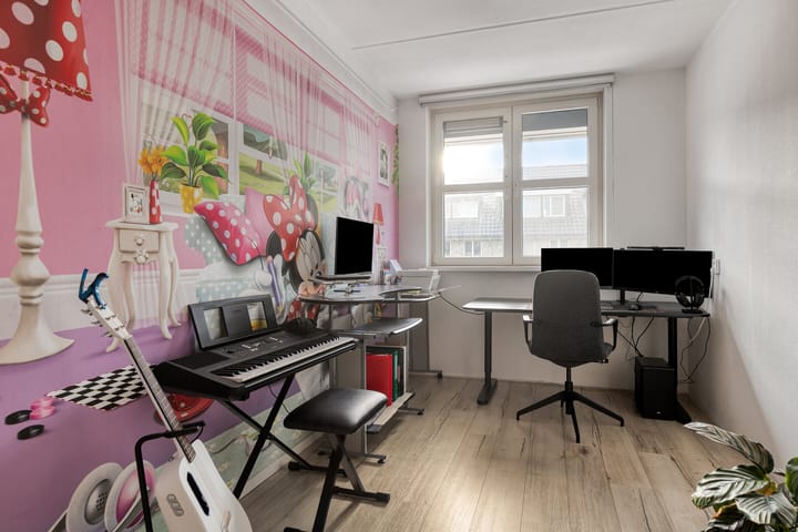 Foto 13 van Dotterbloemhof 84