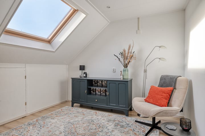 Foto 19 van Dotterbloemhof 84