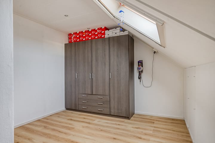 Foto 23 van Dotterbloemhof 84