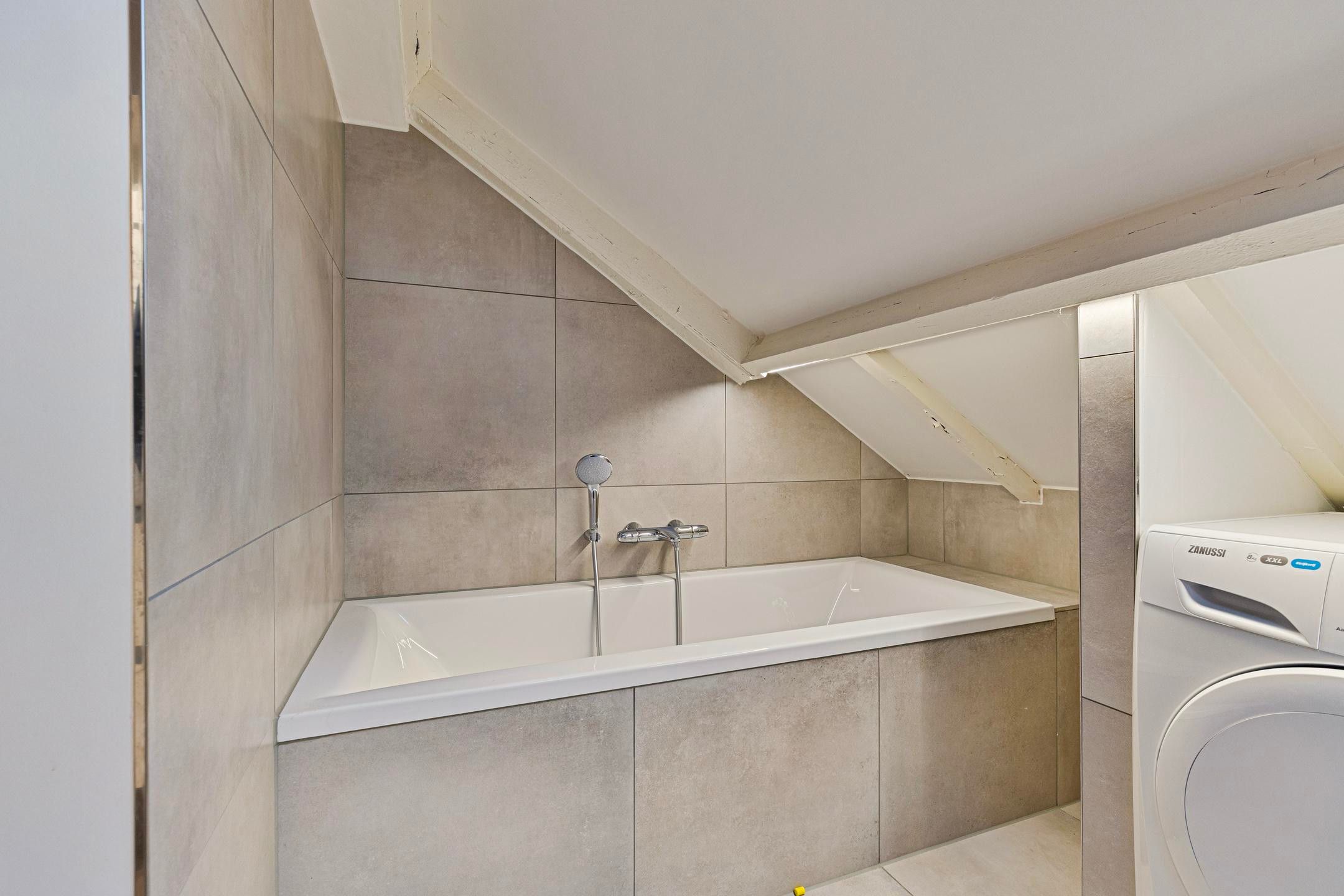 Foto 18 van Rembrandtweg 390