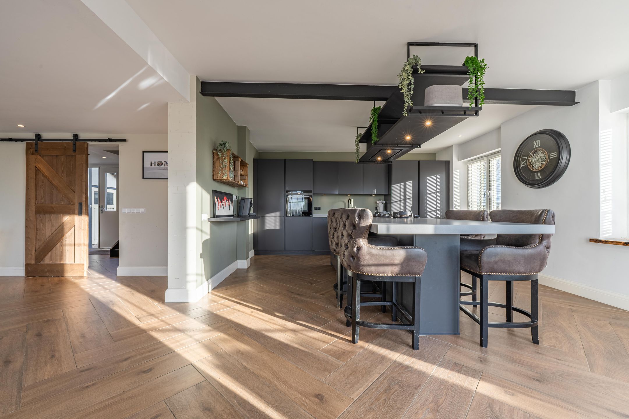 Foto 15 van Florastraat 1