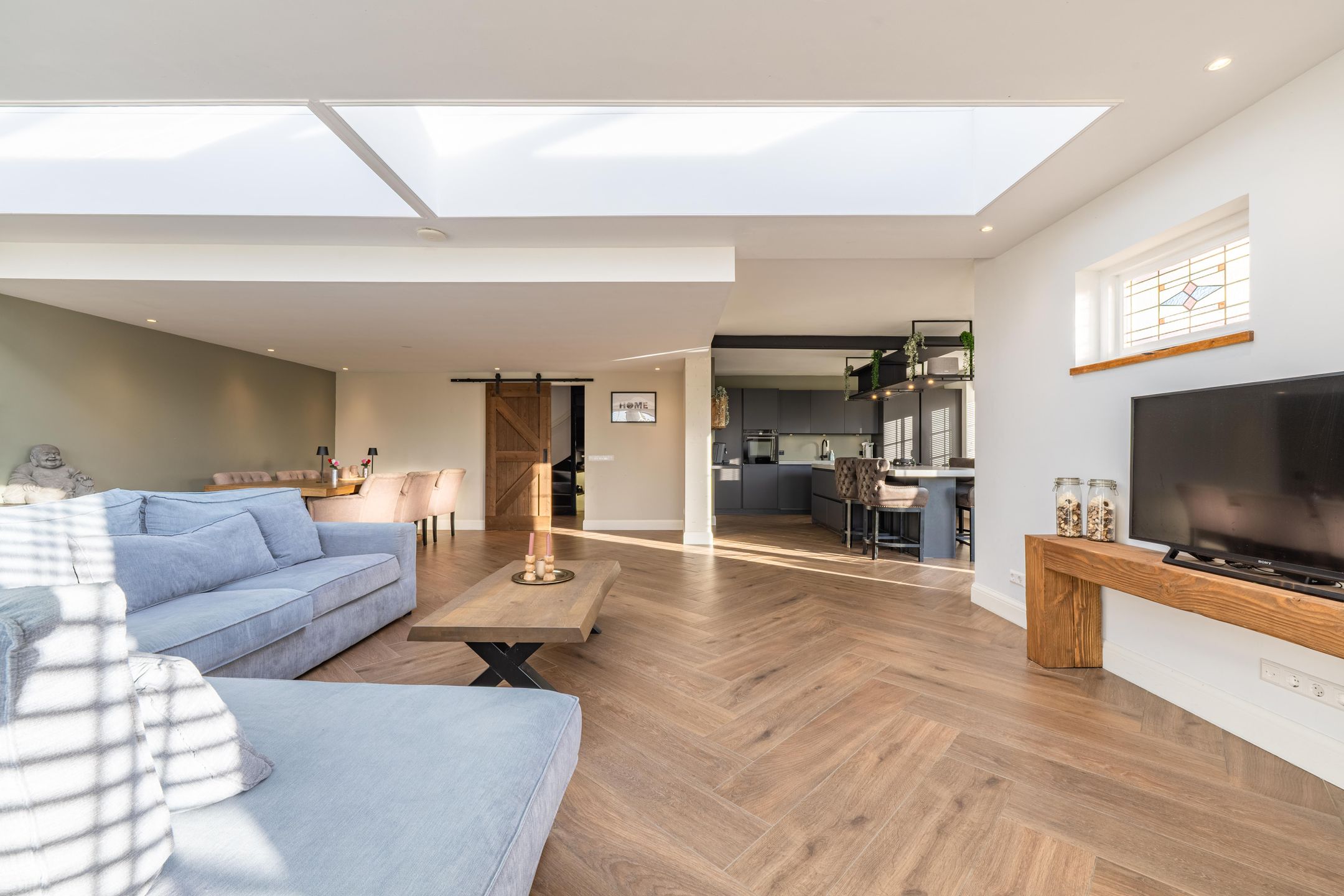 Foto 18 van Florastraat 1