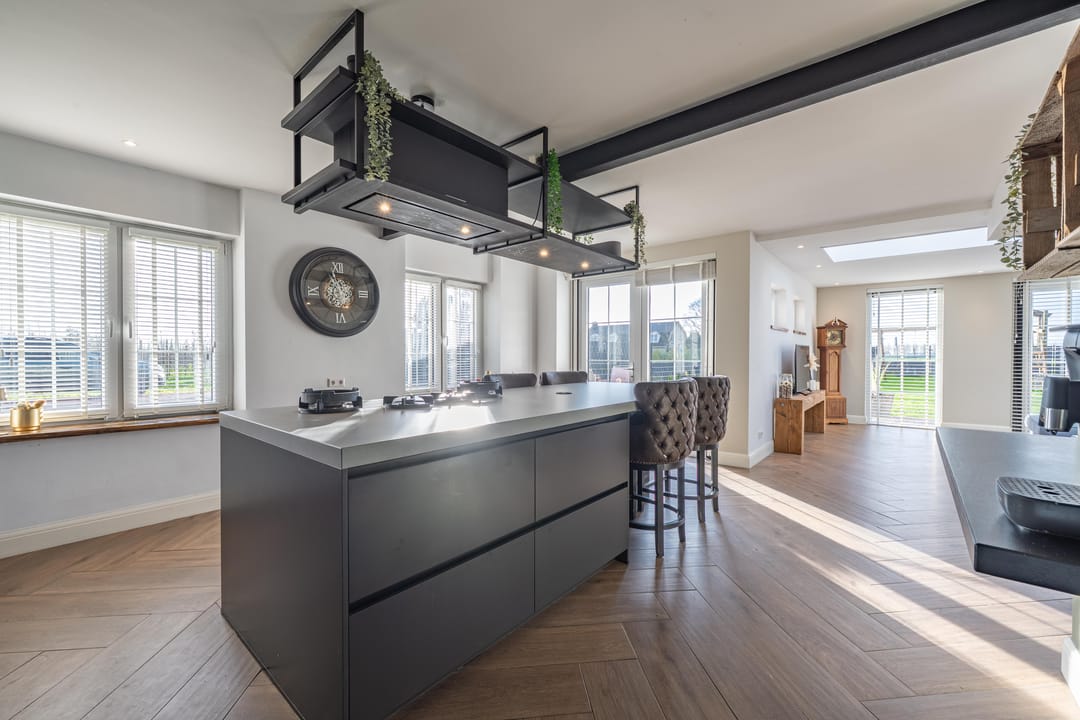 Foto 37 van Florastraat 1