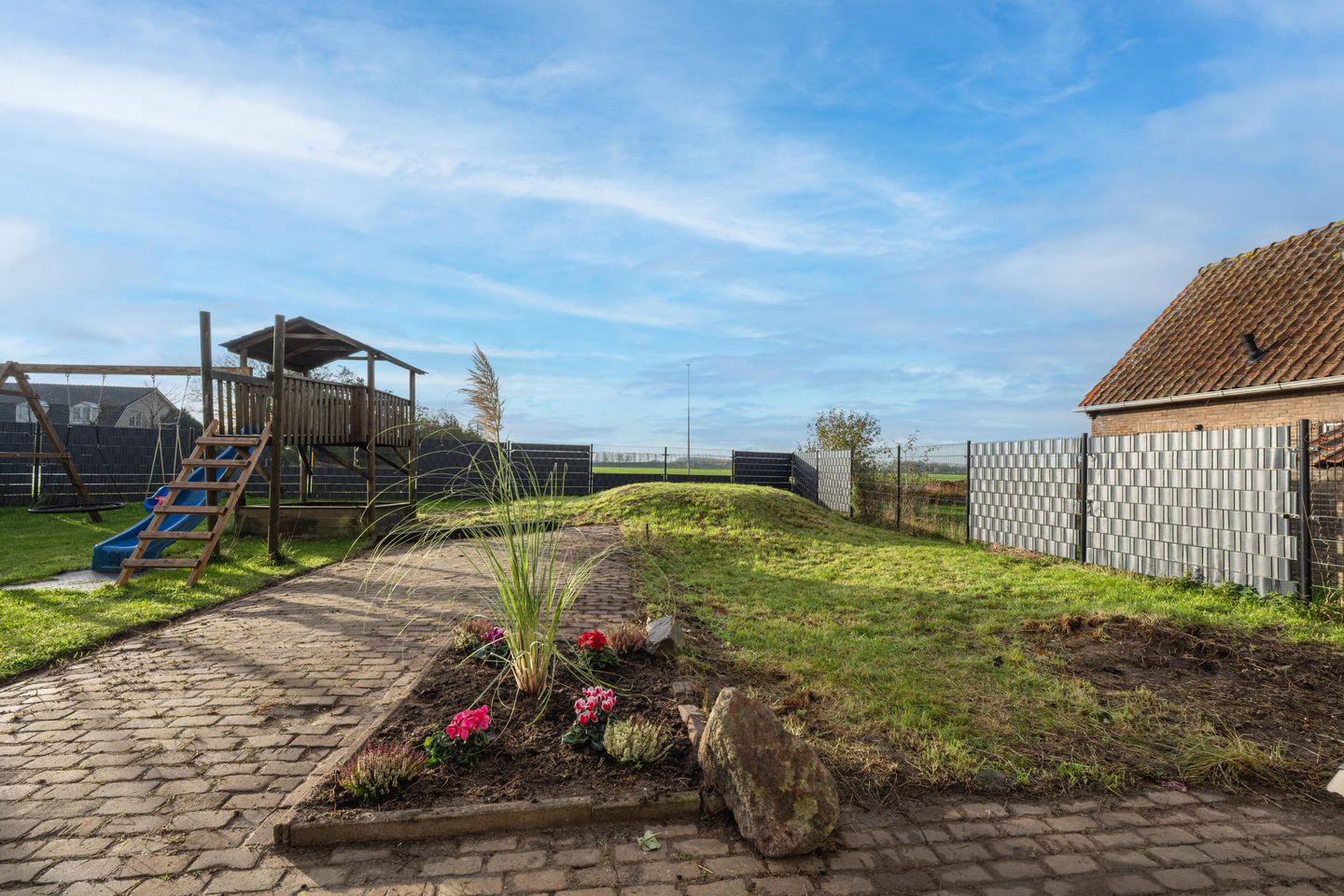 Foto 79 van Florastraat 1