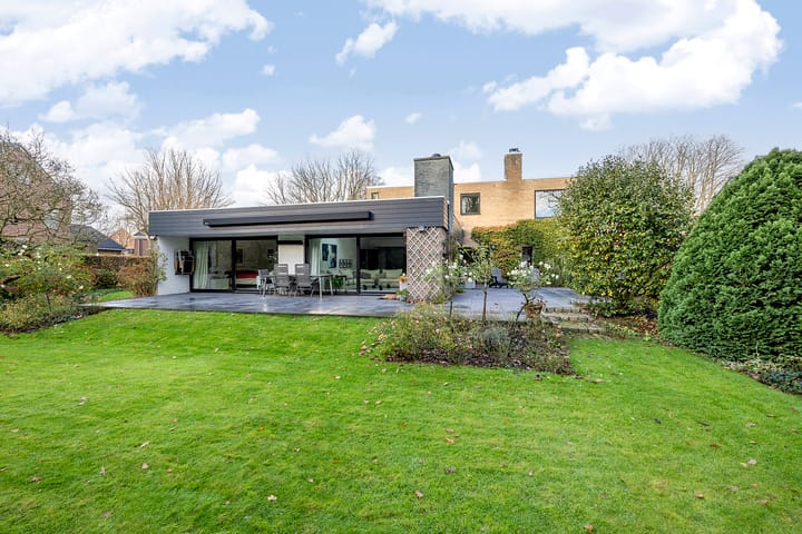 Photo 2 of Prins Bernhardlaan 8-A