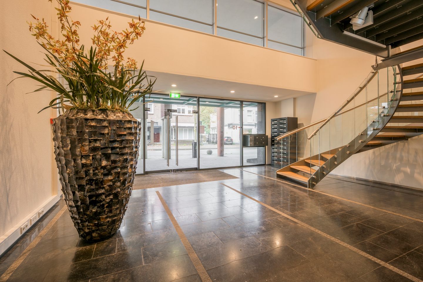 Bekijk foto 4 van Arnhemseweg 10