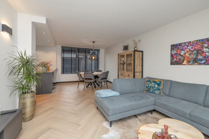 Photo 13 of Pastoor van Hapertstraat 8