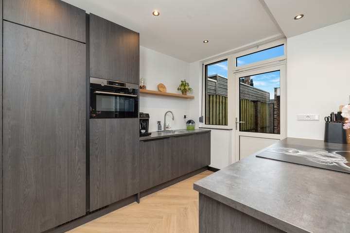 Photo 20 of Pastoor van Hapertstraat 8