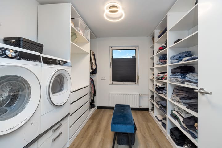 Photo 34 of Pastoor van Hapertstraat 8