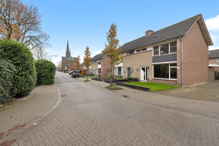 Photo 58 of Pastoor van Hapertstraat 8