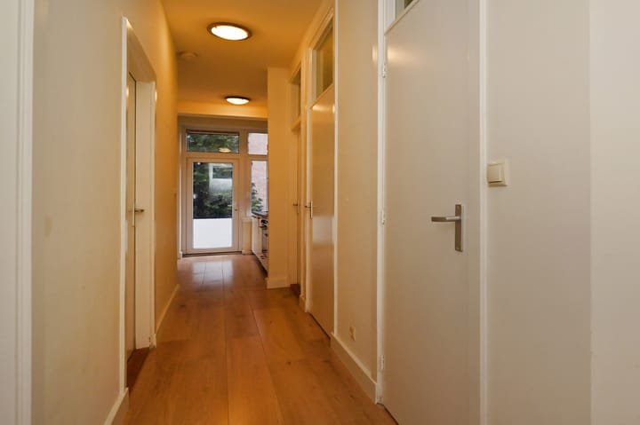 Foto 5 van Van Musschenbroekstraat 143