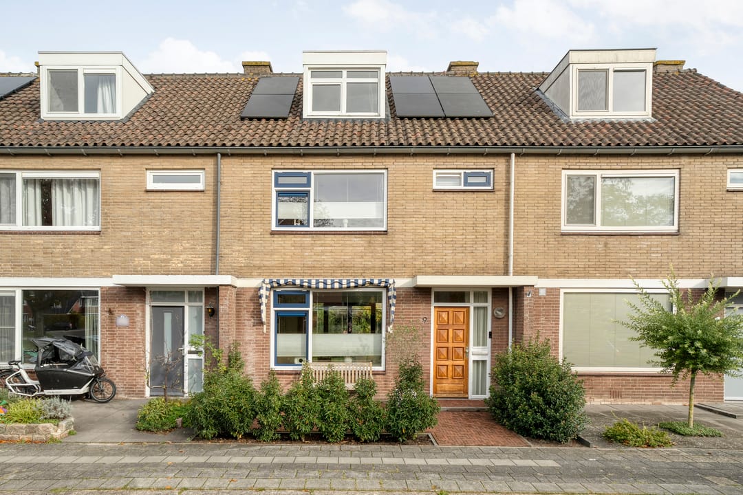 Photo 1 of H Roland Holststraat 9