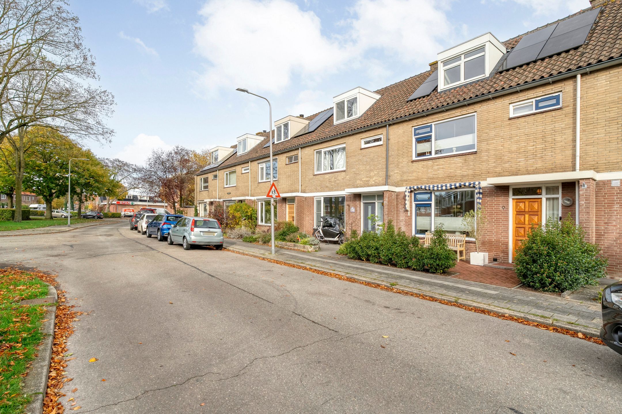 Photo 45 of H Roland Holststraat 9