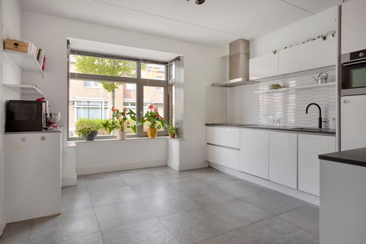 Photo 9 of Otto Sternstraat 9