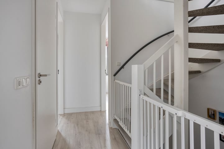 Photo 12 of Otto Sternstraat 9